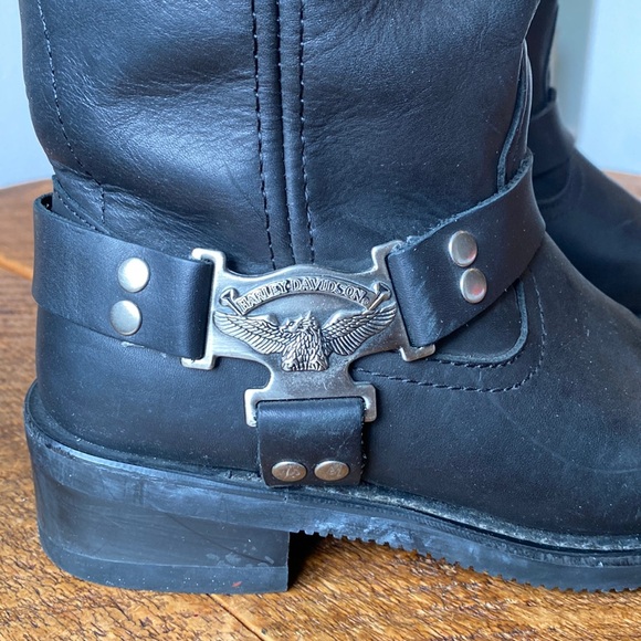 Harley Davidson leather riding boots. Minor scuffs on toe area. - Picture 3 of 10